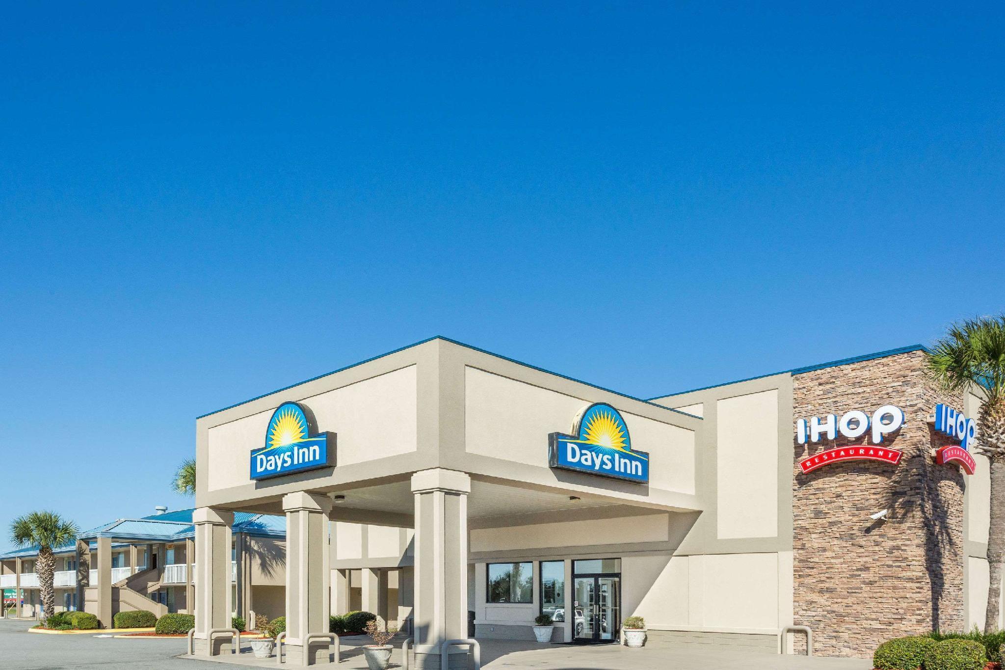 Days Inn By Wyndham Adel I-75 Dış mekan fotoğraf
