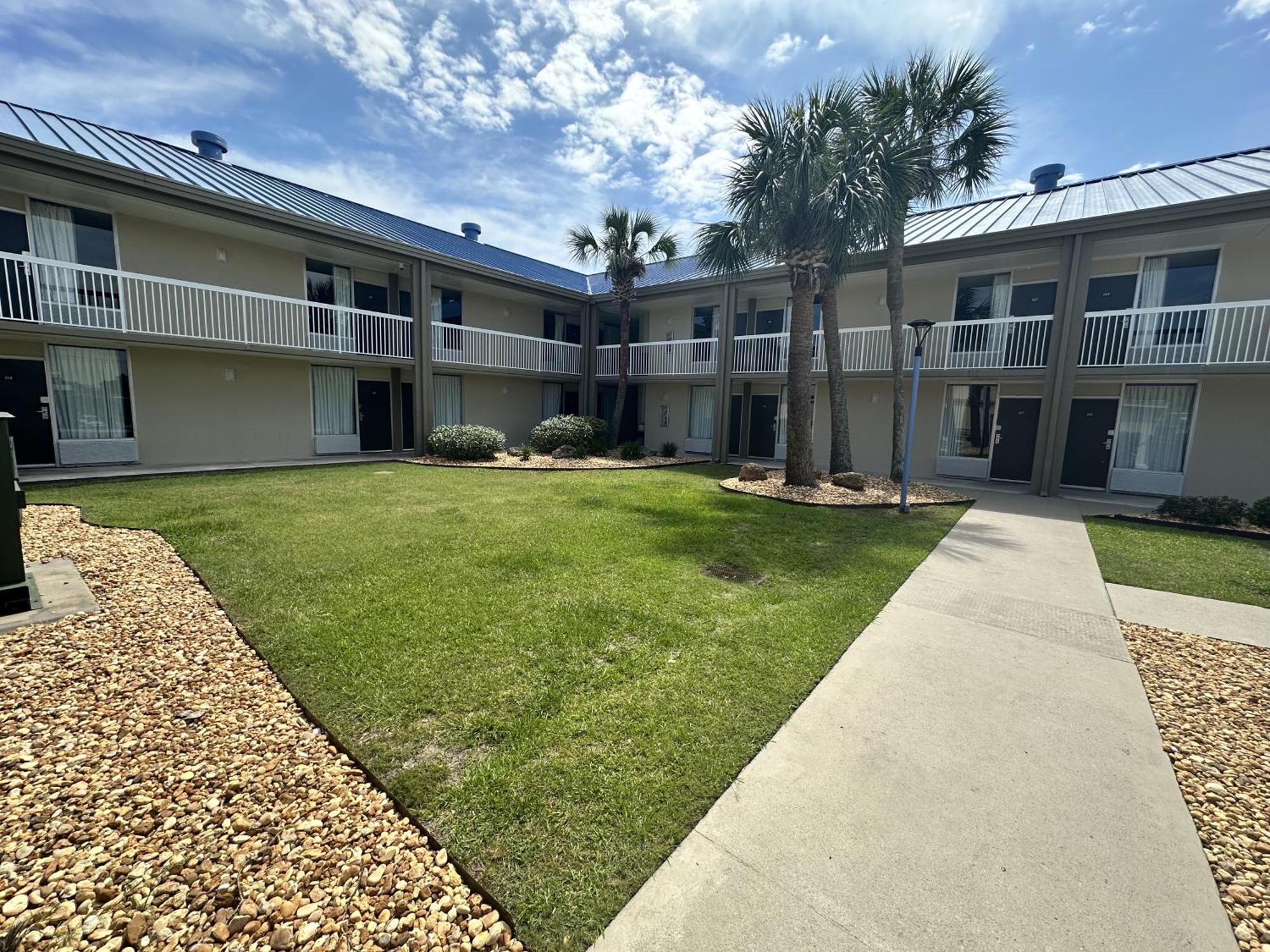 Days Inn By Wyndham Adel I-75 Dış mekan fotoğraf
